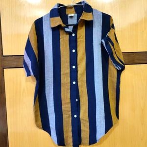 Boxy shirt never used
